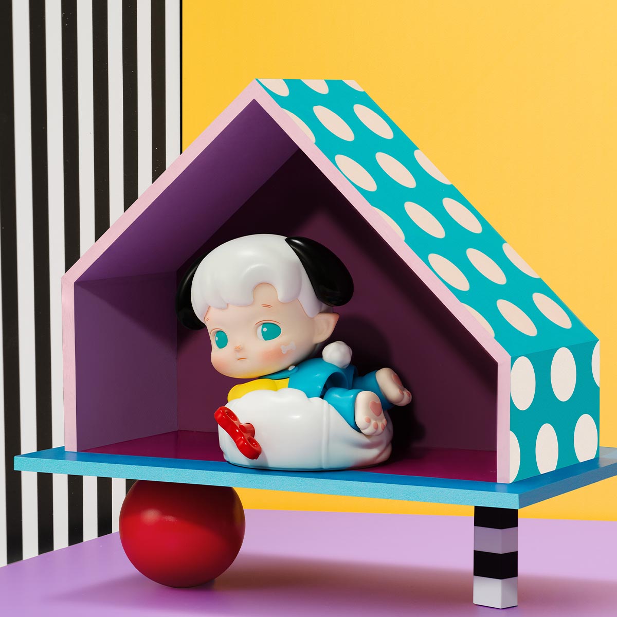 HACIPUPU Rolling Time Machine Series Figure: a pastel vinyl toy with turquoise eyes in a whimsical house-shaped shelf, preorder available at Strangecat Toys.