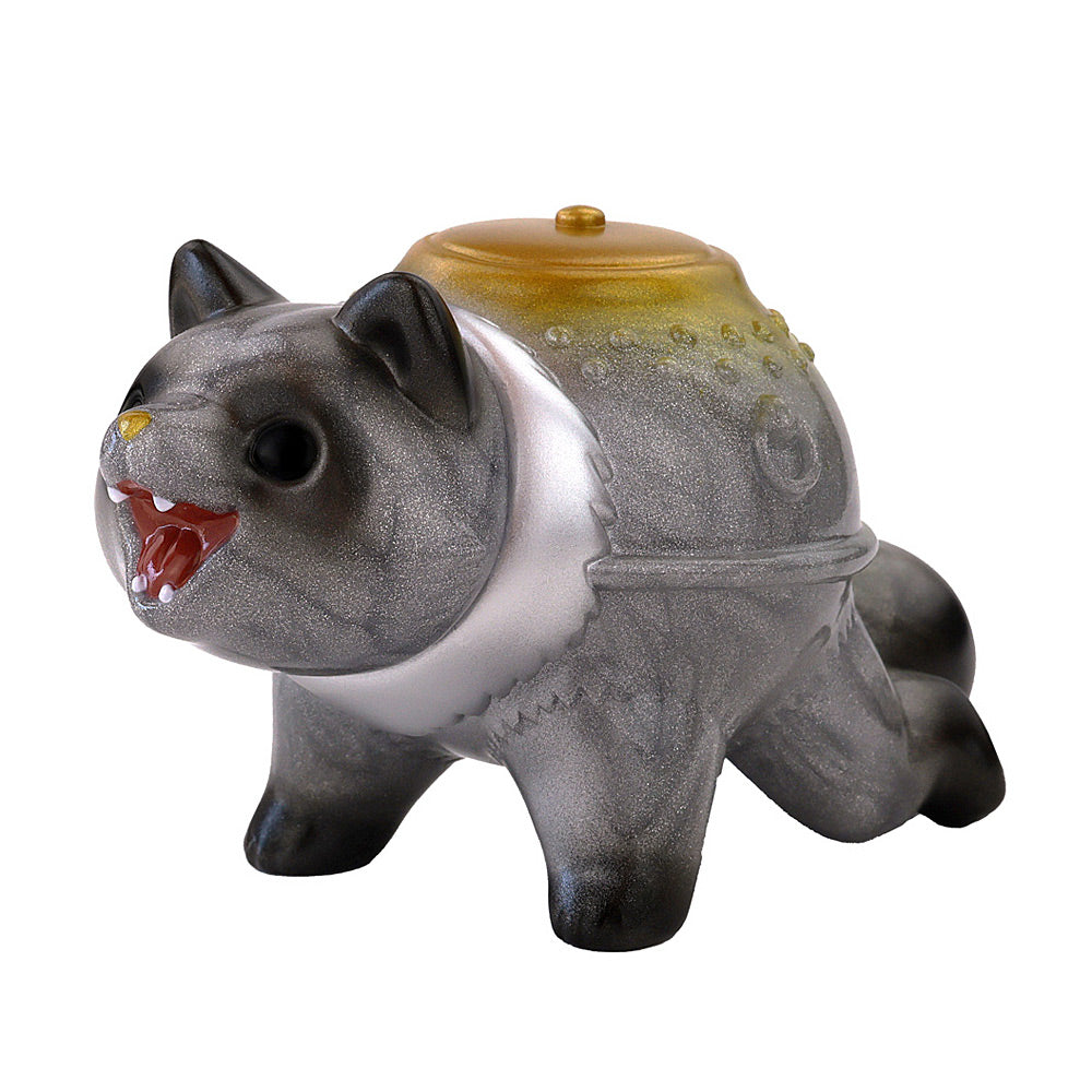 Chagara Silver Rat by Konatsu, a 3.5 silvery-gray cat-shaped container with a golden lid, available for preorder at Strangecat Toys.