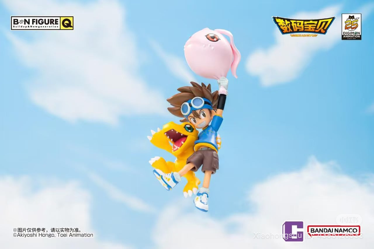 BNFIGURE Q Digimon Adventure 25th Anniversary features Tai and Agumon in mid-air, celebrating with a balloon-style Digimon head, commemorating Digimon's 25th anniversary.