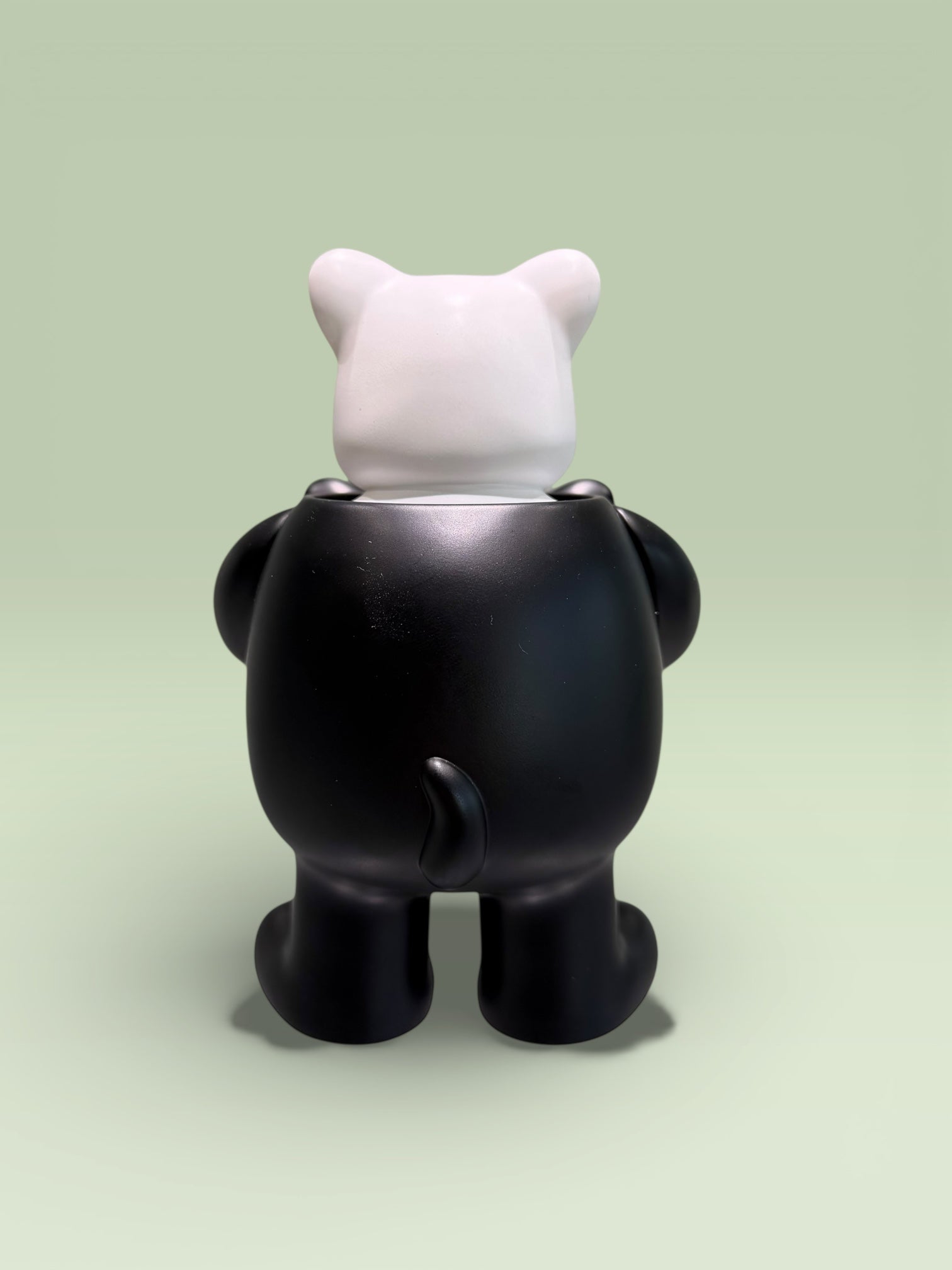 CollectedCon Luke Chueh Beans Exclusive figurine, 5 resin, limited edition of 50, featuring a matte black body and white head, preorder for May 2026.