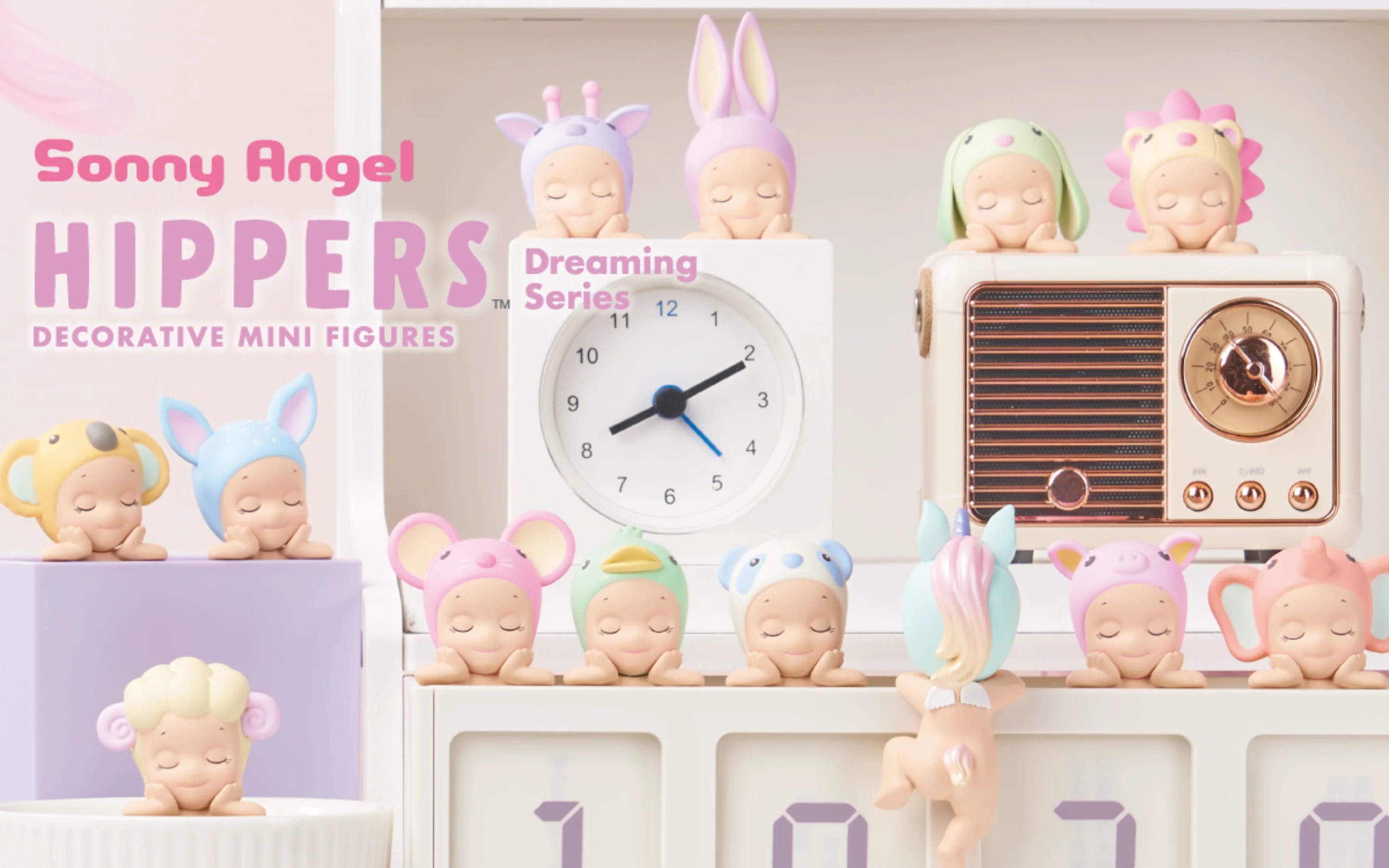 Sonny Angels - HIPPERS Dreaming Series figurines on a shelf with clock, toy, doll, and more close-ups.